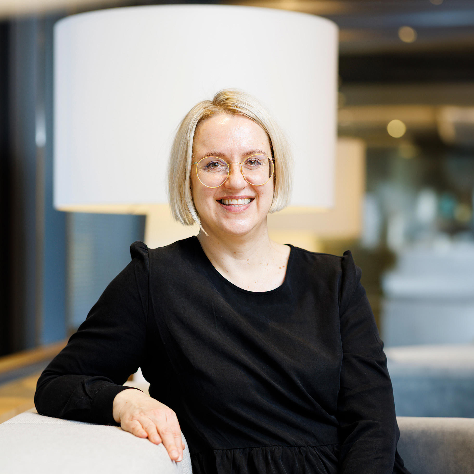 Kaisa Munukka on kestävän kehityksen asiantuntija, joka työskentelee Metsä Boardin pääkonttorilla Espoon Tapiolassa.