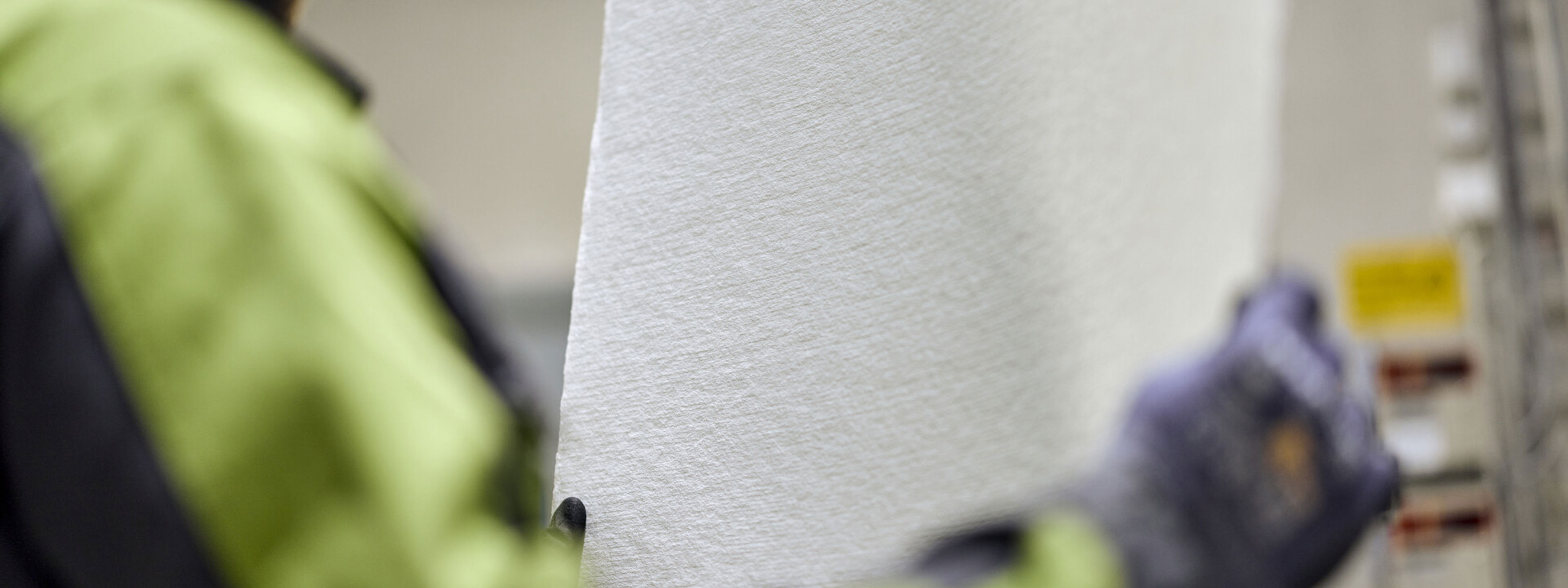 Metsä Fibren asiantuntijapalvelut tukevat sellun tehokasta käyttöä tarjoamalla prosessituntemusta, kuituosaamista ja digitaalisia työkaluja tuotannon ja laadun kehittämiseen.