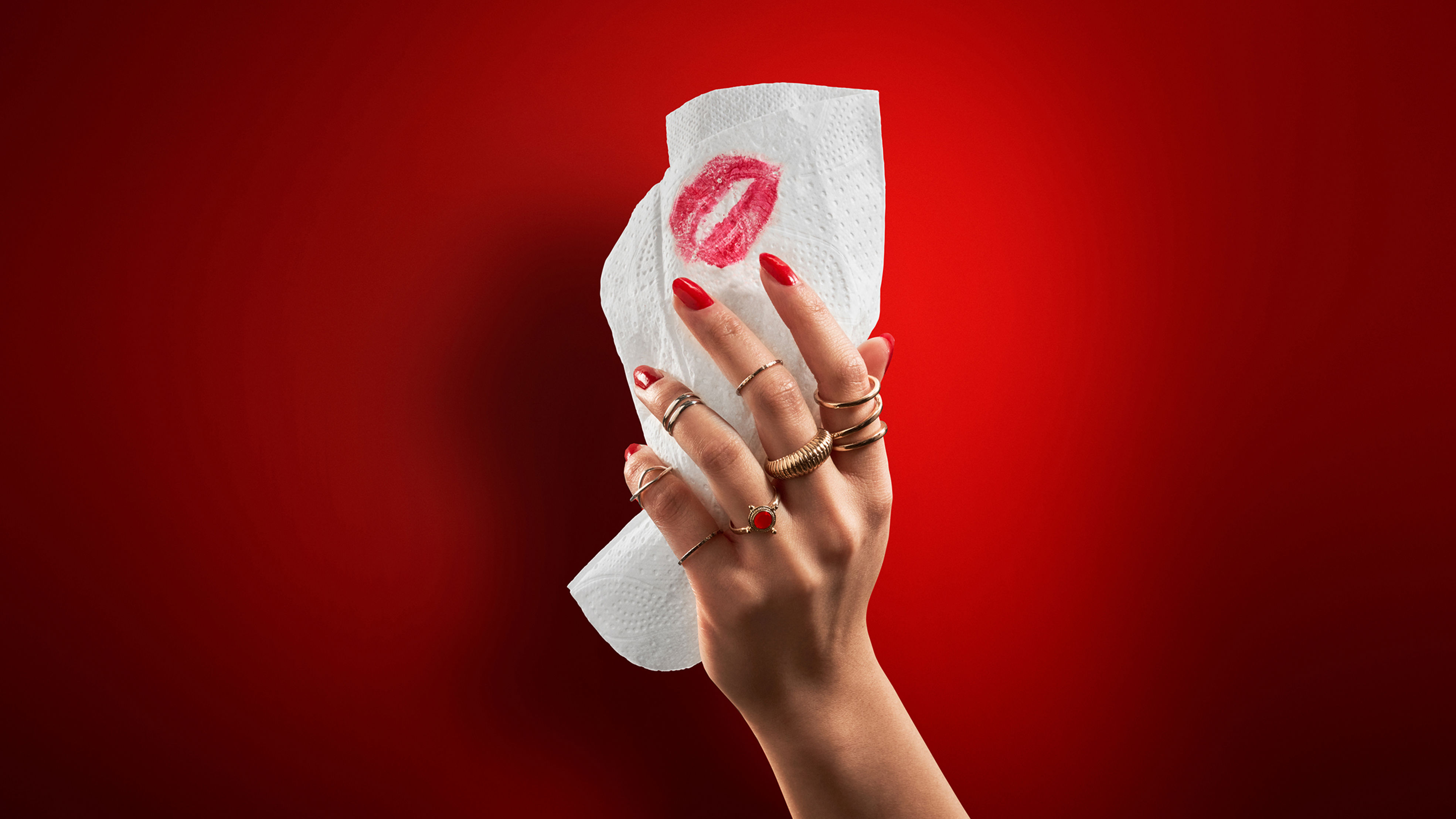 Katrin oferuje inteligentne i funkcjonalne rozwiązania higieniczne do publicznych toalet i miejsc pracy.