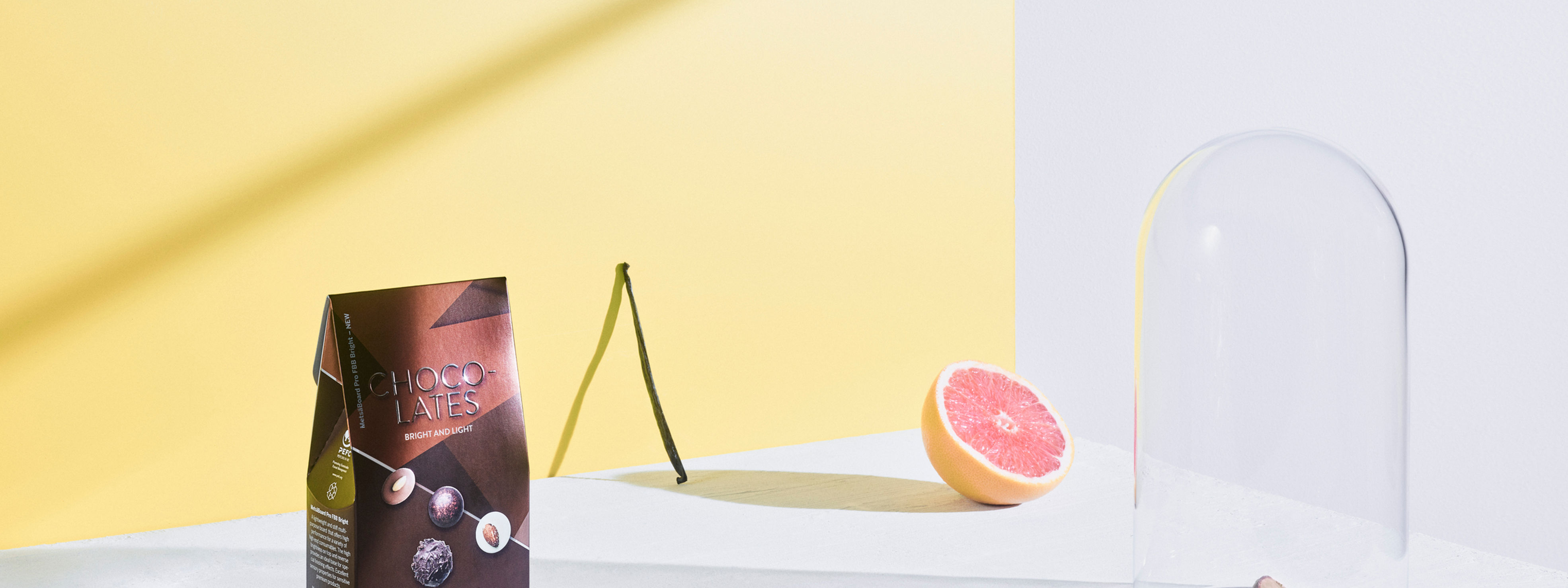 MetsaBoard Pro FBB Bright chocolate lifestyle