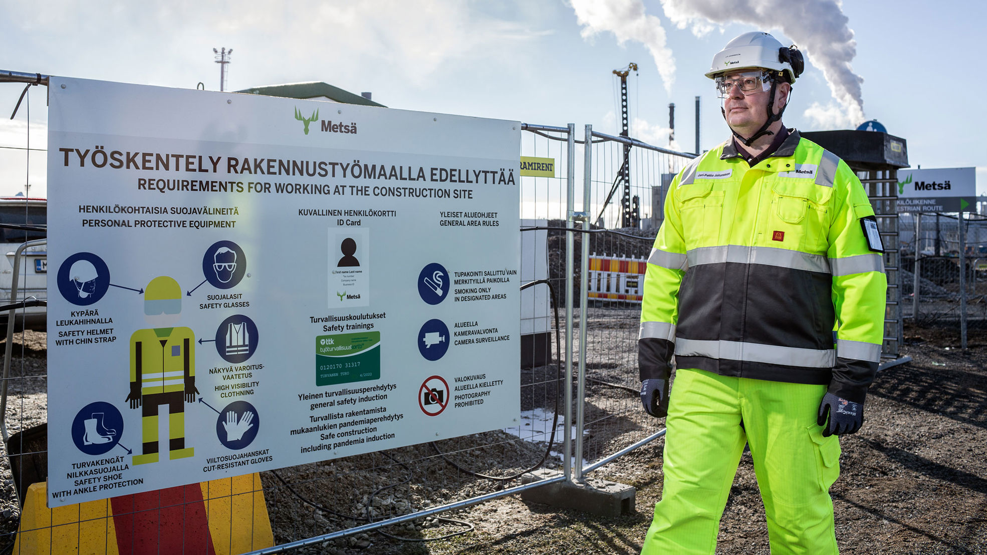 JP Johansson stand near of the safety sign
