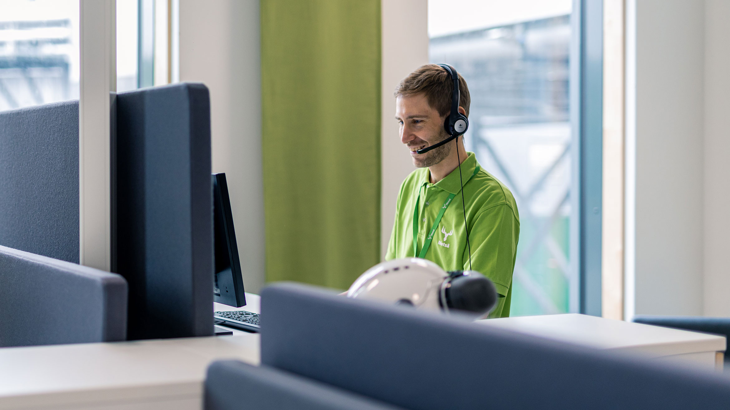 3.2.4.Hero-Customer-service-phone-call.jpg