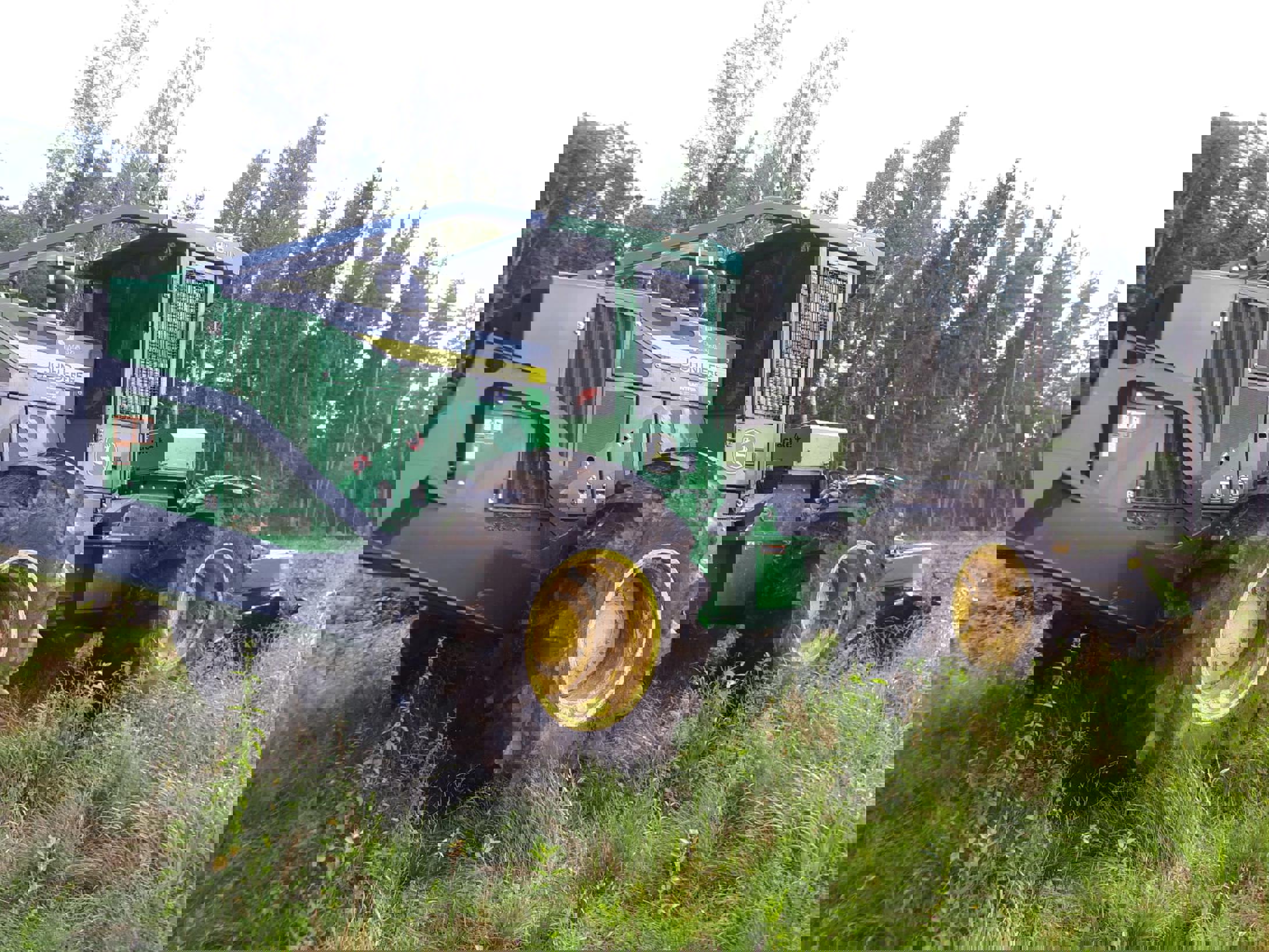 Augsnes gatavošanas traktors