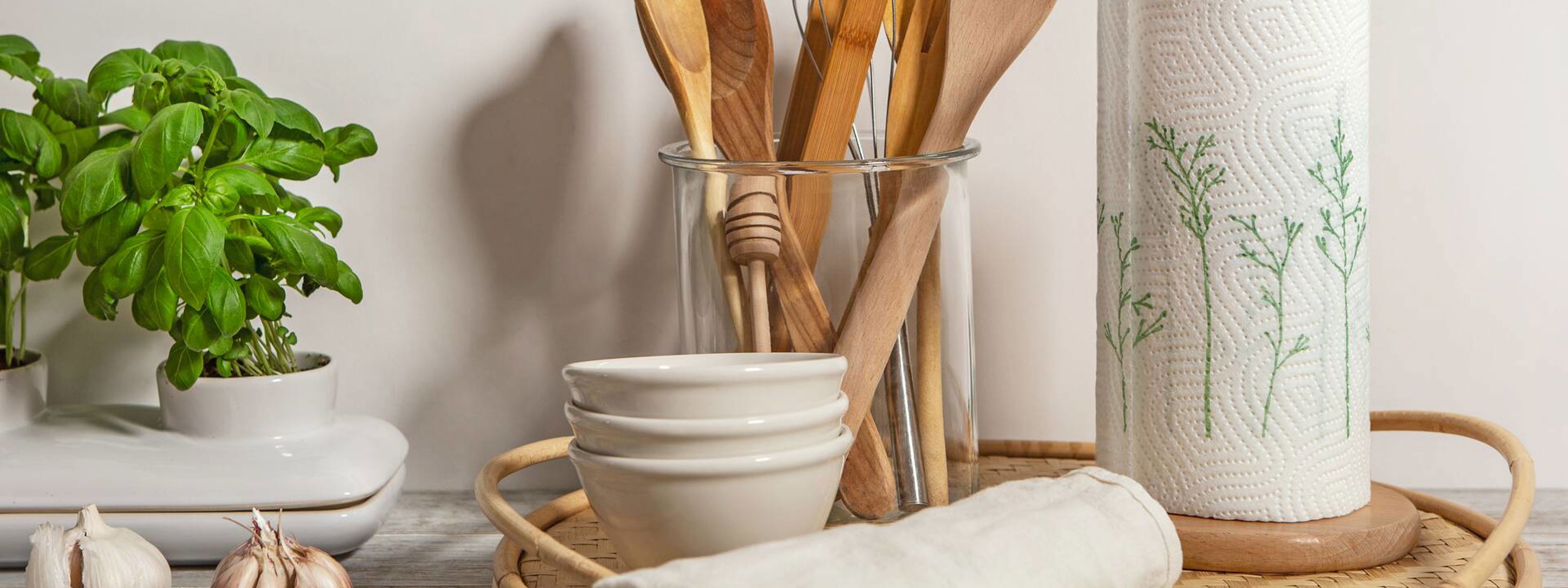 a tray and a kitchen roll