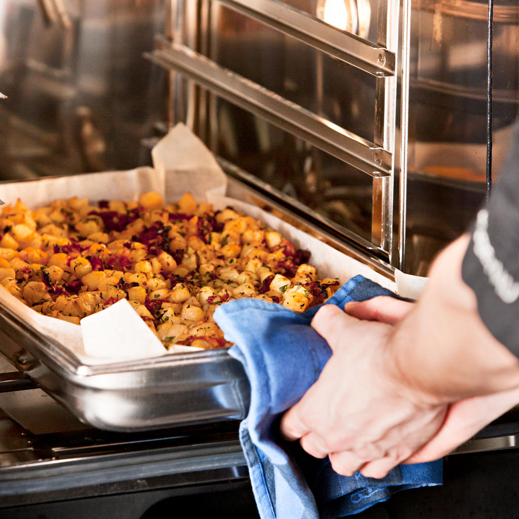 Clean savings with SAGA GN Liner in professional kitchens