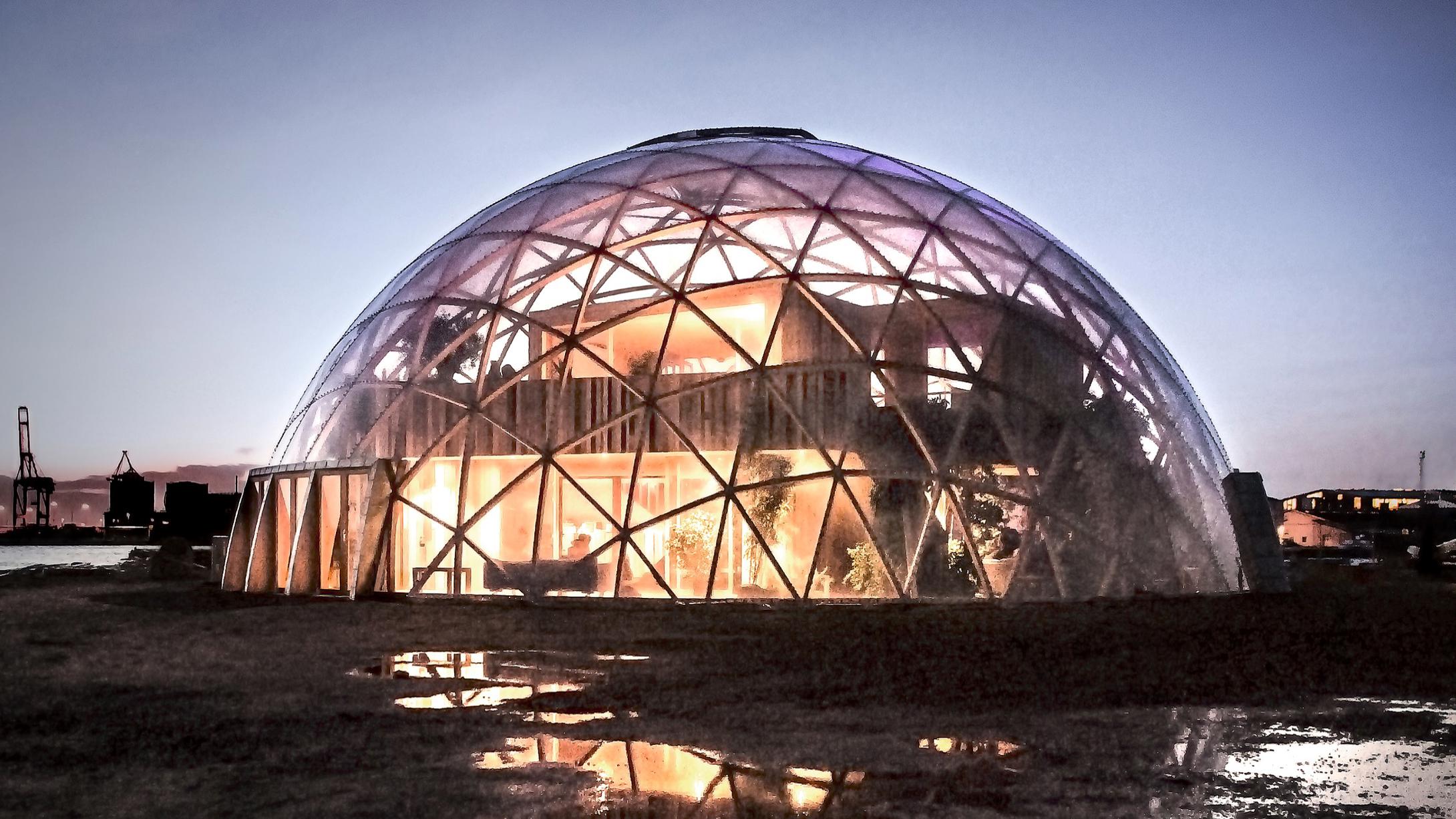 Climate screen provides freedom of design